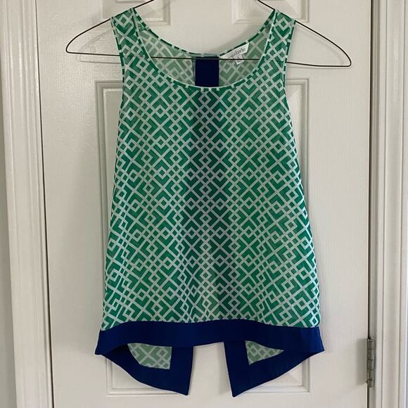 CHARMING CHARLIE • Green + Navy Printed Sheer Tank Top - Picture 2 of 5